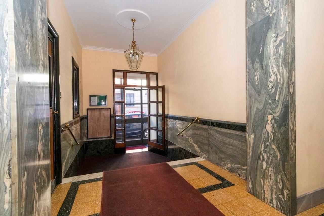 New! Cit Elegant With Parking Apartment Turin